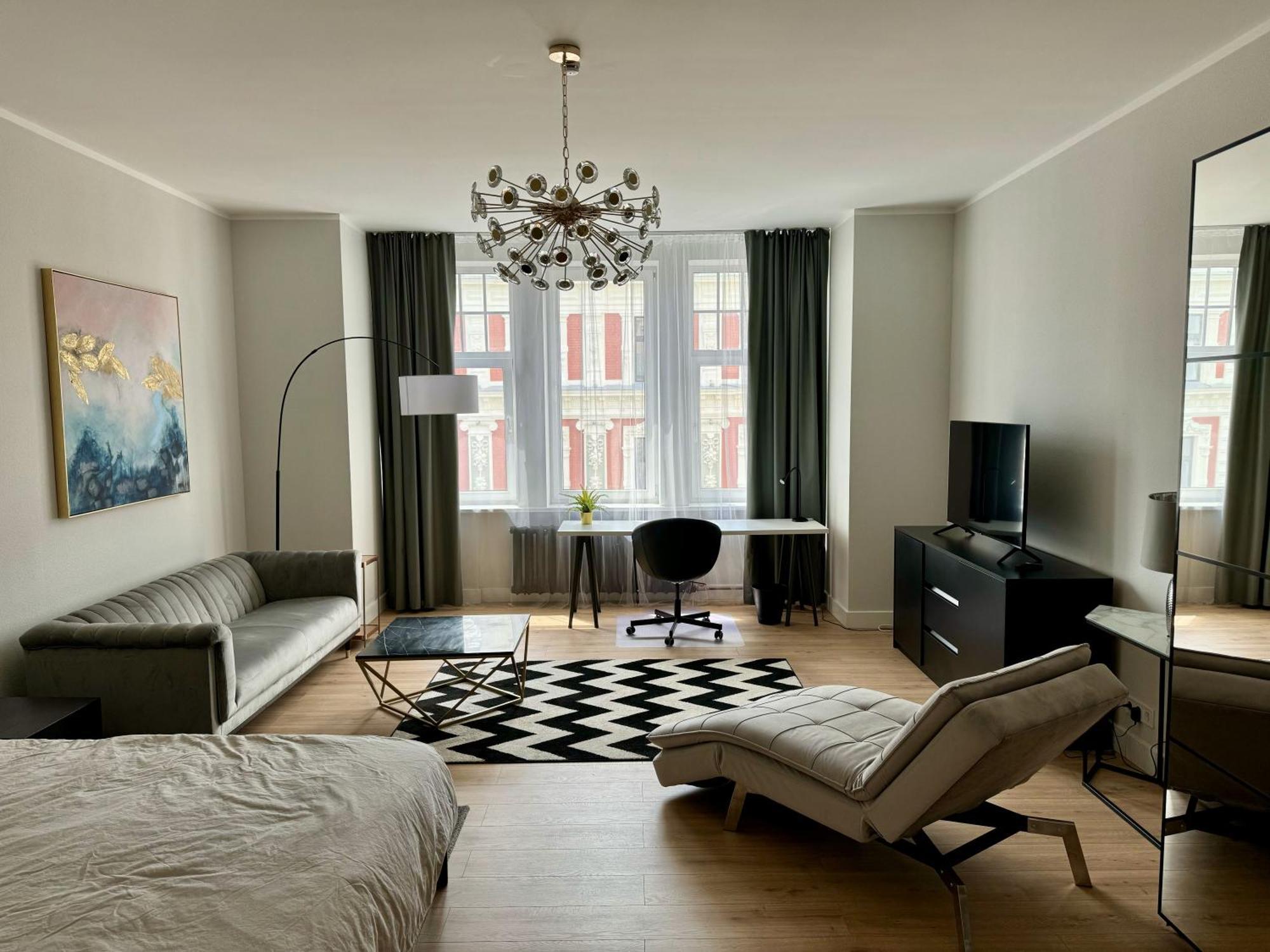 Апартаменты Beautiful, Spacious, 4br *